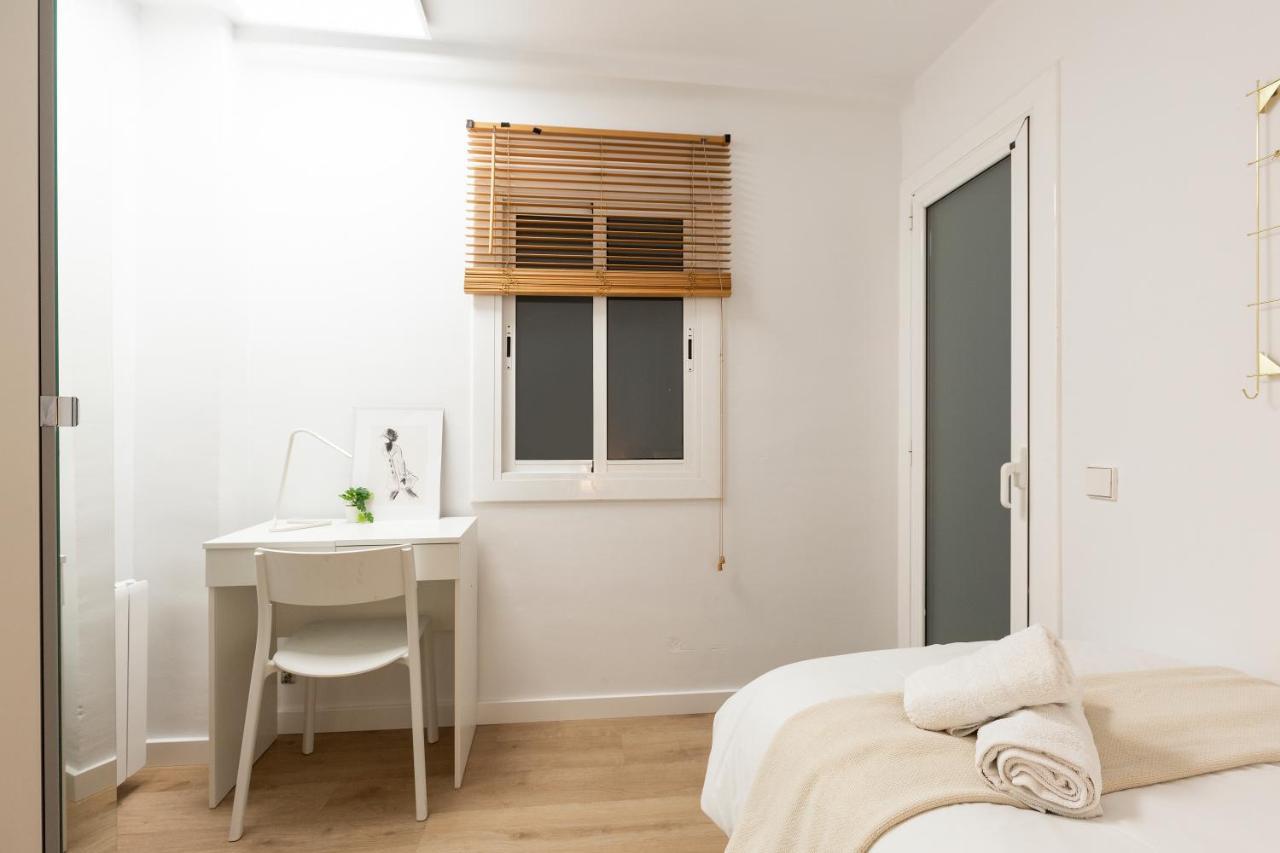 Suites Barcelona Park Gueell ภายนอก รูปภาพ