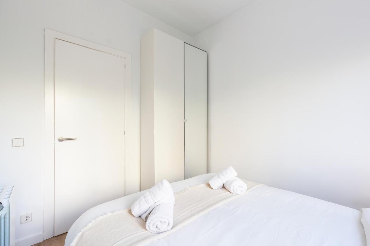 Suites Barcelona Park Gueell ภายนอก รูปภาพ