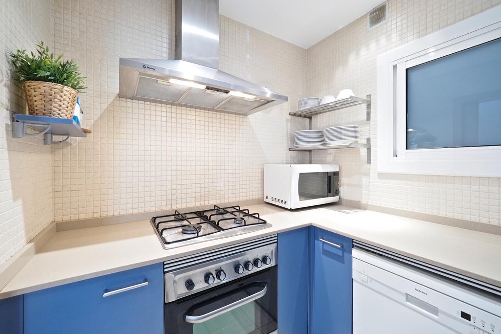 Suites Barcelona Park Gueell ภายนอก รูปภาพ