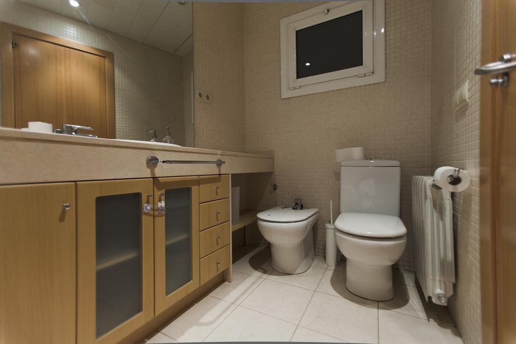 Suites Barcelona Park Gueell ภายนอก รูปภาพ