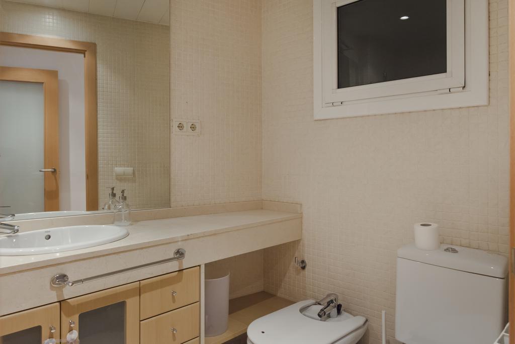 Suites Barcelona Park Gueell ภายนอก รูปภาพ